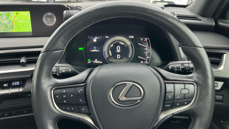 Lexus UX 250h E4 2.0 5dr CVT [Premium Plus/Sunroof] Hybrid Hatchback